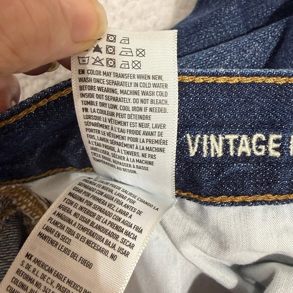 American Eagle Vintage Hi-Rise Jeans Dark Wash Denim Womens Size 16 Short - Picture 5 of 9